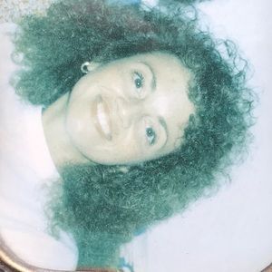 Meet your Posher, Pamela